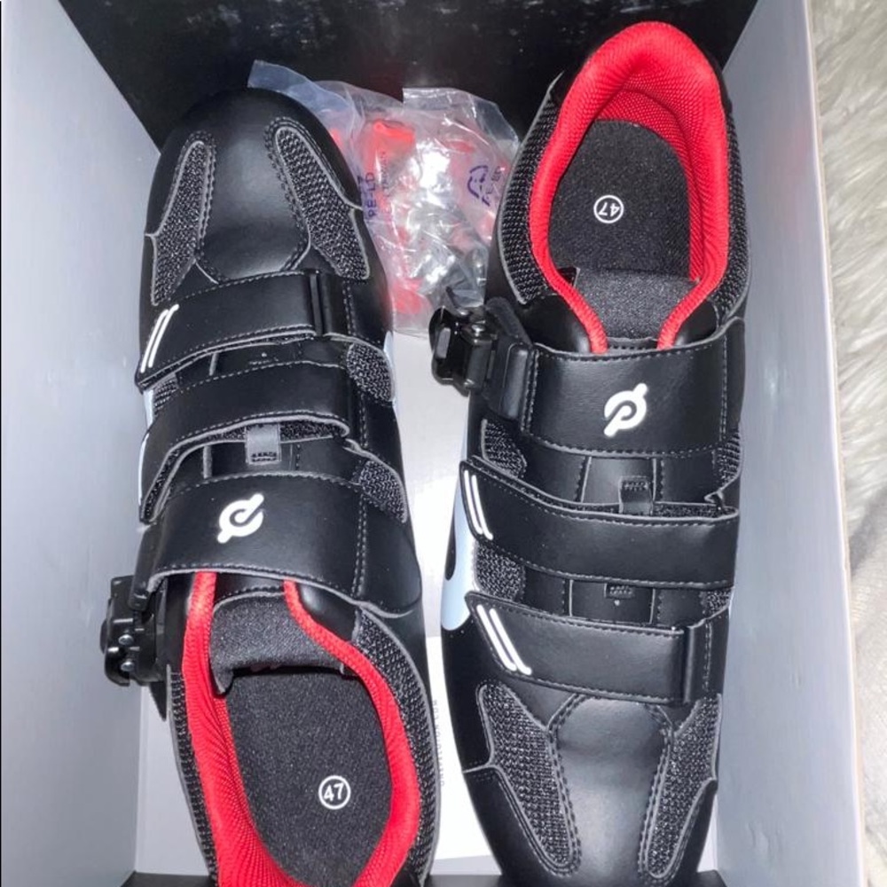 Cycling shoes